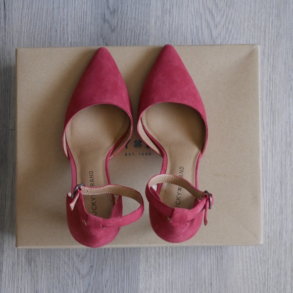 Lucky Brand red suede point toe heels with ankle strap - Picture 3 of 6